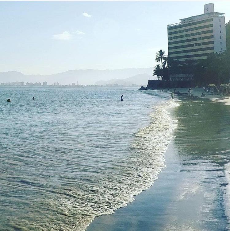 Lindo Apto Praia Martin De Sa Em Condominio Com Piscina, Estacionamento, Wi-Fi 150Mbps,Perto Do Mar!!! Caraguatatuba Kültér fotó